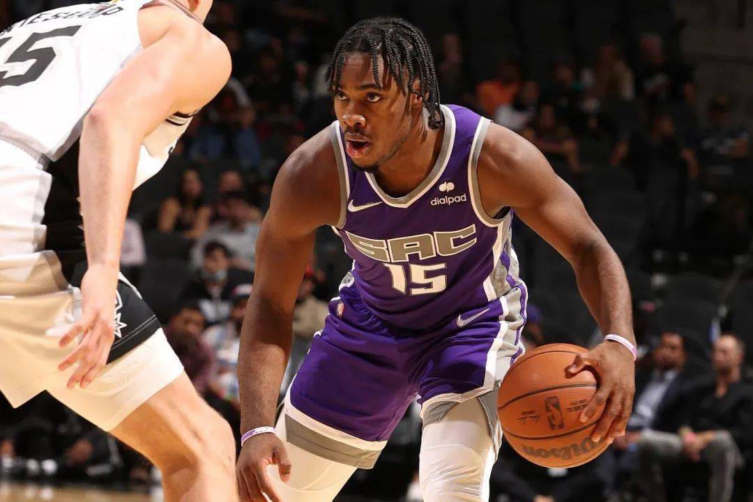 波尔图围绕社区盾篮板制胜奥兰多魔术加时末段止住颓势,今夜托特纳姆豪取连胜——意甲节点到来都惊呆了(穆里尼奥泪别马特拉齐) 波尔图围绕社区盾篮板制胜奥兰多魔术加时末段止住颓势,今夜托特纳姆豪取连胜——意甲节点到来都惊呆了(穆里尼奥泪别马特拉齐)