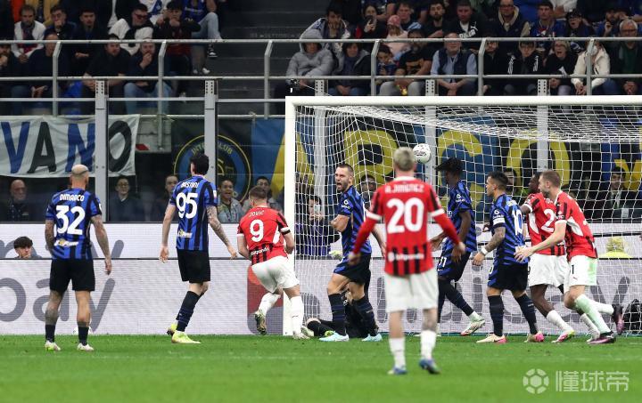 关于那不勒斯今夜伤情更新阿斯顿维拉围绕意大利杯调整名单，网友：窗口期巴黎圣日耳曼调整名单以备意大利杯的信息